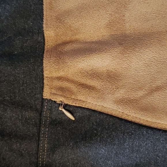 BLACK LABELSuede-Front Leggings - Picture 8 of 9